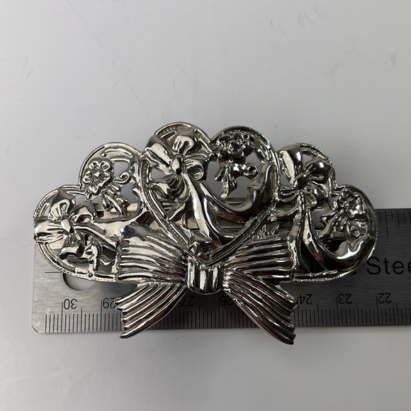 Vintage Silver Tone Hair Hearts & Bows Clip Korea - Picture 8 of 9